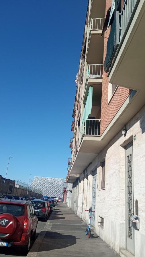 都灵A Due Passi Metro Italia '61公寓 外观 照片